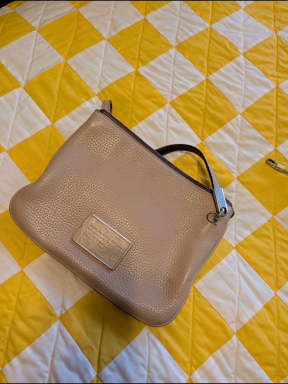Marc Jacobs Pebbled Leather Cross Body Women’s Bag in Taupe Beige Brown
